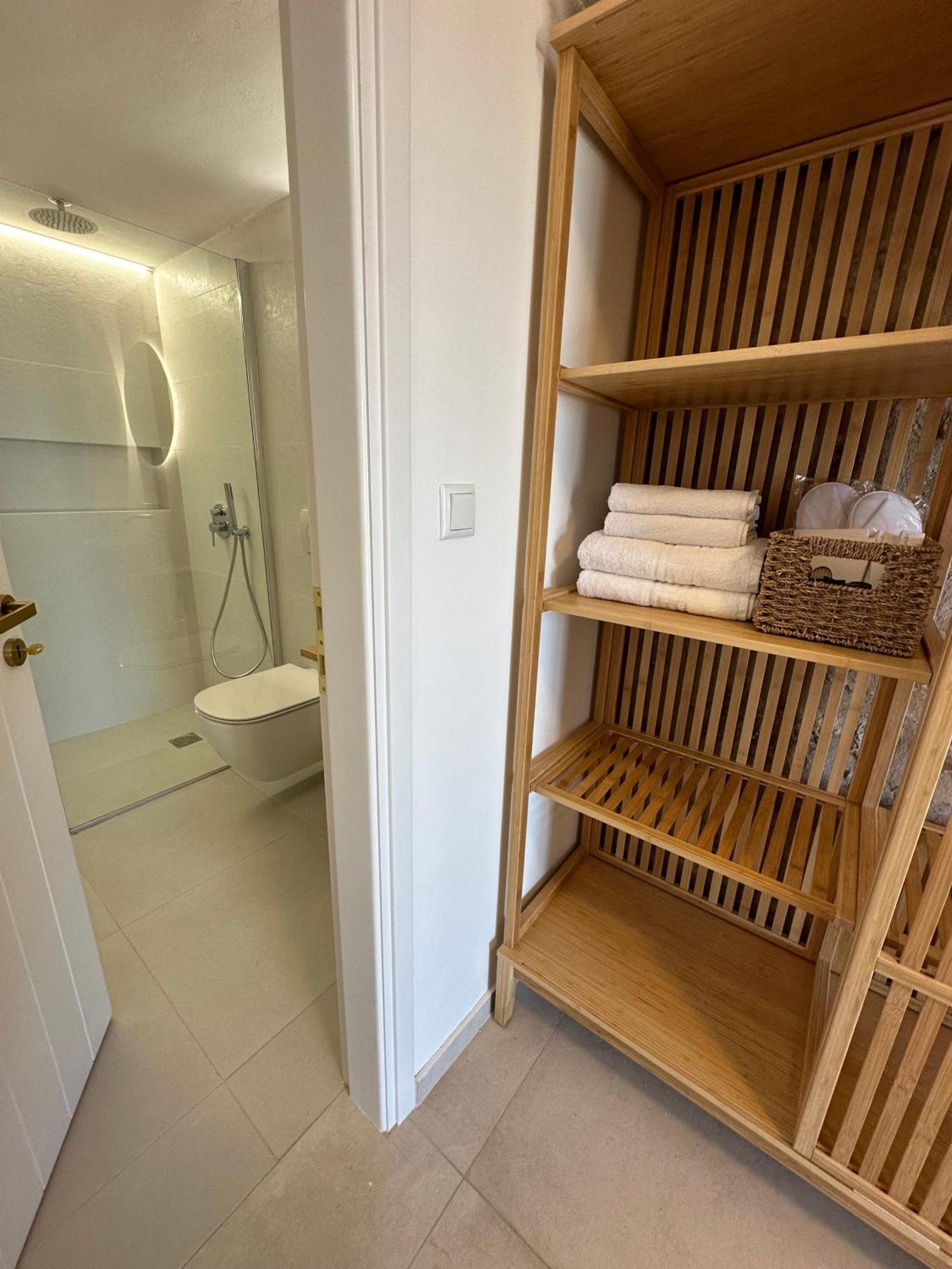 Papanestoras Apartments การ์ดามมีลี ภายนอก รูปภาพ